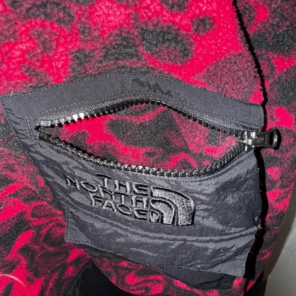 RARE North Face Men's 94 Rage Fleece Pullover Rose Red and Black